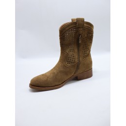 BUTY DAMSKIE. SIZE: 36/41 (8 PAR/PACZKA) KOLOR JAK NA ZDZIĘCIU