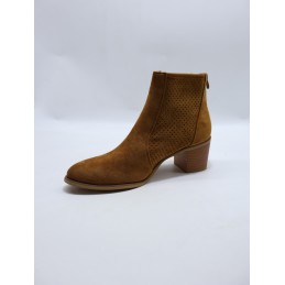 BUTY DAMSKIE. SIZE: 36/41 (8 PAR/PACZKA) KOLOR JAK NA ZDZIĘCIU