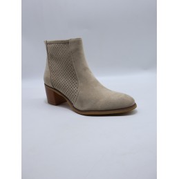 BUTY DAMSKIE. SIZE: 36/41...