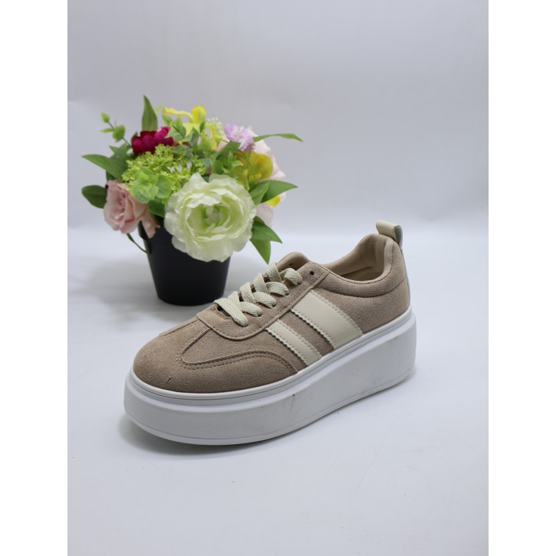 BUTY DAMSKIE. SIZE: 36/41 (12 PAR/PACZKA) KOLOR JAK NA ZDZIĘCIU