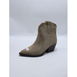 BUTY DAMSKIE. SIZE: 36/41...
