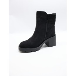 BUTY DAMSKIE. SIZE: 36/41 (12 PAR/PACZKA) KOLOR JAK NA ZDZIĘCIU