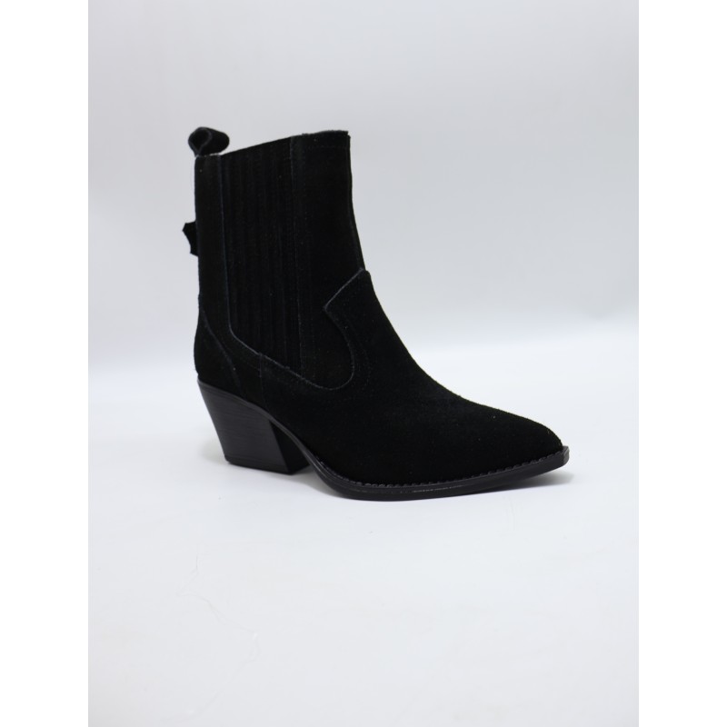 BUTY DAMSKIE. SIZE: 36/41 (12 PAR/PACZKA) KOLOR JAK NA ZDZIĘCIU