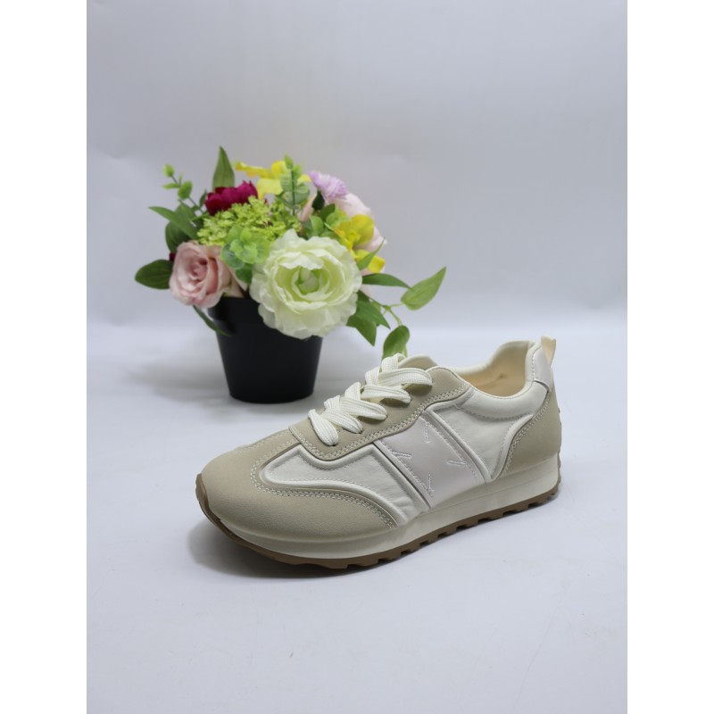 BUTY DAMSKIE. SIZE: 36/41 (12 PAR/PACZKA) KOLOR JAK NA ZDZIĘCIU