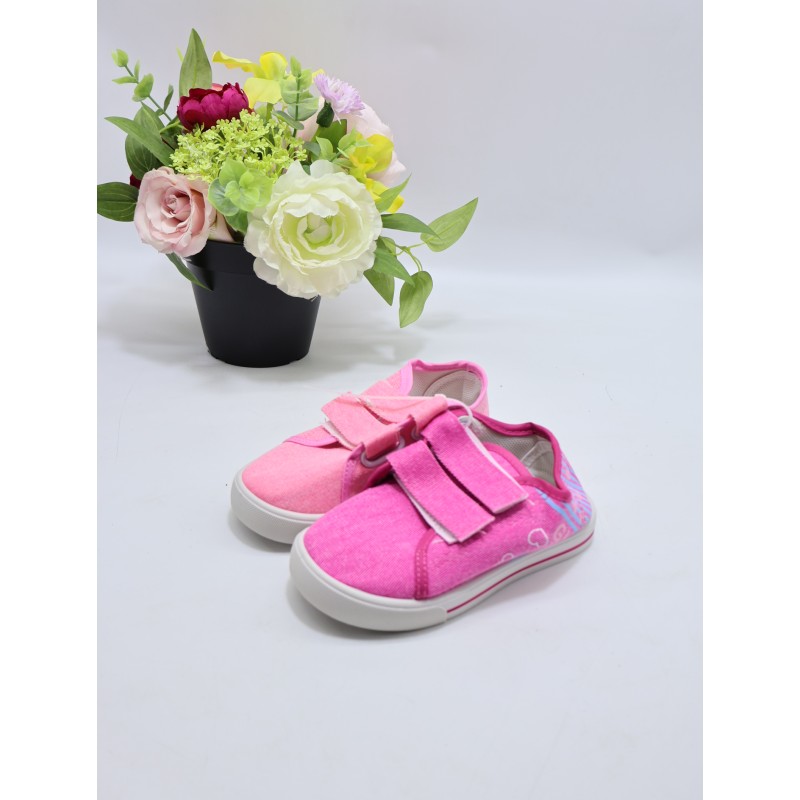 BUTY DZIECIĘCE. SIZE: 25/30 (24 PAR/PACZKA) KOLOR JAK NA ZDZIĘCIU