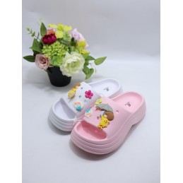 KAPCIE DAMSKIE. SIZE: 35/40...