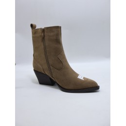 BUTY DAMSKIE. SIZE: 37/41 (8 PAR/PACZKA) KOLOR JAK NA ZDZIĘCIU