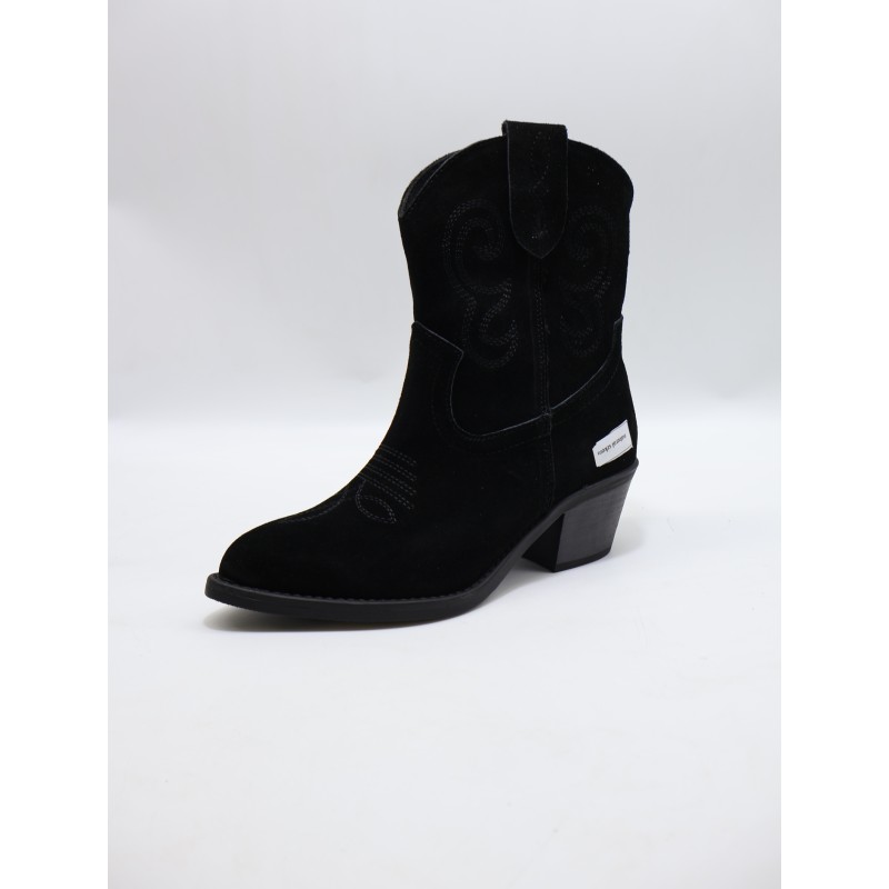 BUTY DAMSKIE. SIZE: 37/41 (8 PAR/PACZKA) KOLOR JAK NA ZDZIĘCIU