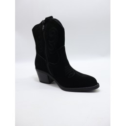 BUTY DAMSKIE. SIZE: 37/41 (8 PAR/PACZKA) KOLOR JAK NA ZDZIĘCIU