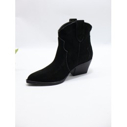 BUTY DAMSKIE. SIZE: 36/41 (8 PAR/PACZKA) KOLOR JAK NA ZDZIĘCIU