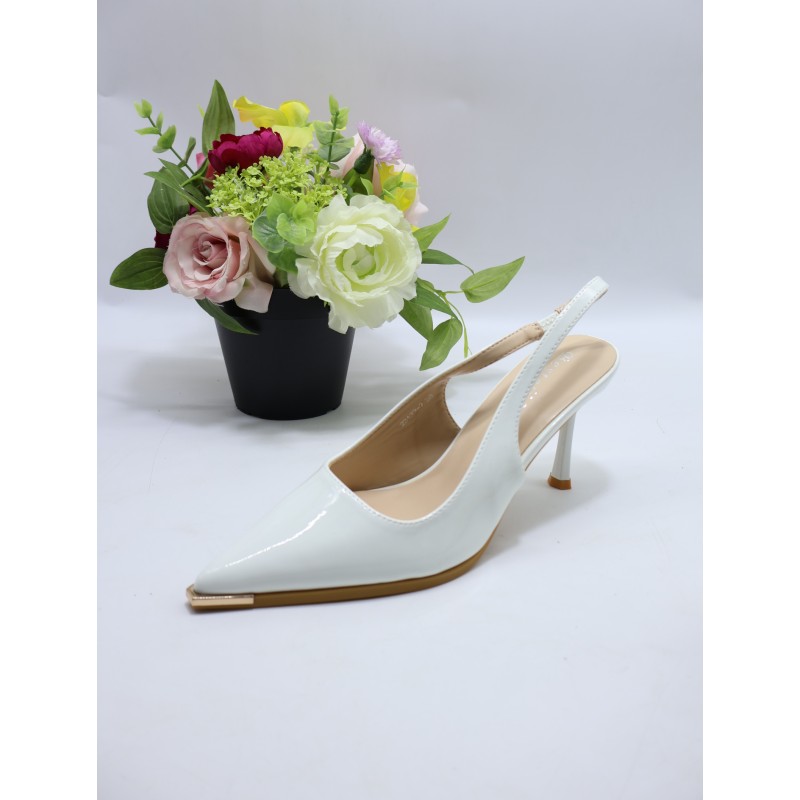 BUTY DAMSKIE. SIZE: 36/41 (12 PAR/PACZKA) KOLOR JAK NA ZDZIĘCIU
