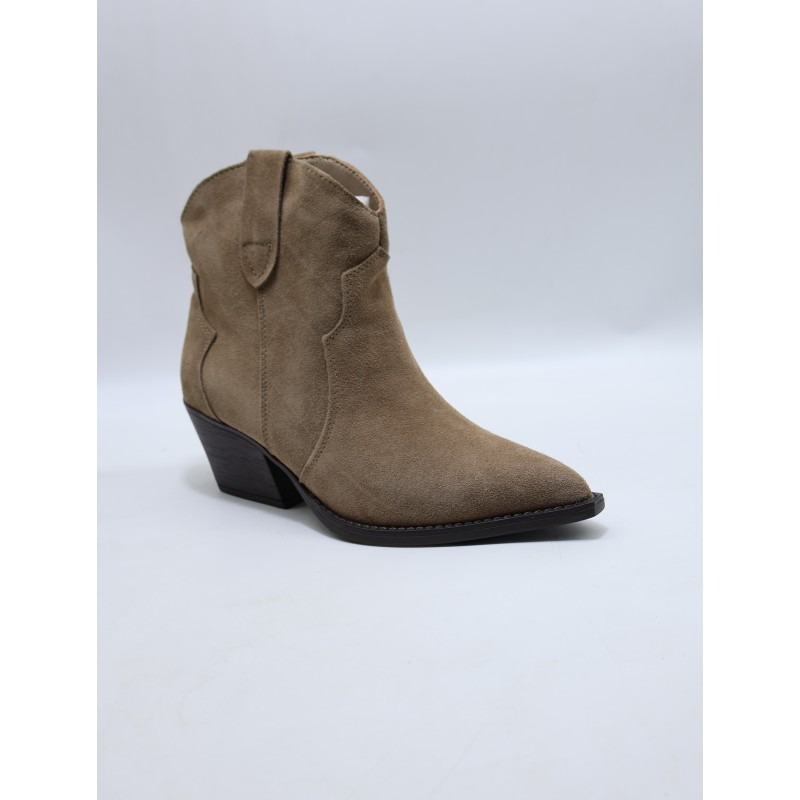 BUTY DAMSKIE. SIZE: 36/41 (12 PAR/PACZKA) KOLOR JAK NA ZDZIĘCIU