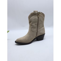 BUTY DAMSKIE. SIZE: 36/41 (12 PAR/PACZKA) KOLOR JAK NA ZDZIĘCIU