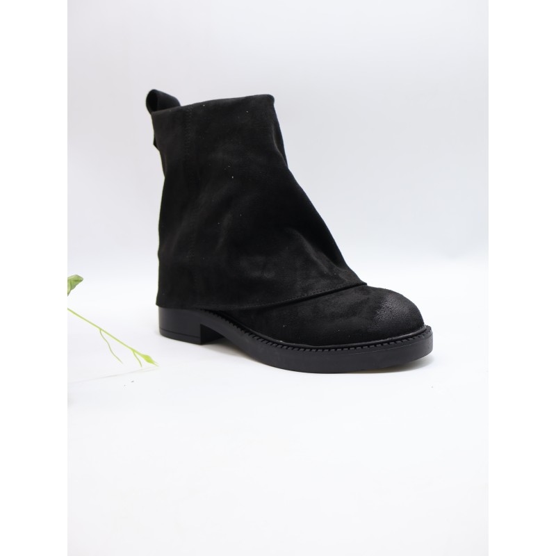 BUTY DAMSKIE. SIZE: 36/41 (12 PAR/PACZKA) KOLOR JAK NA ZDZIĘCIU