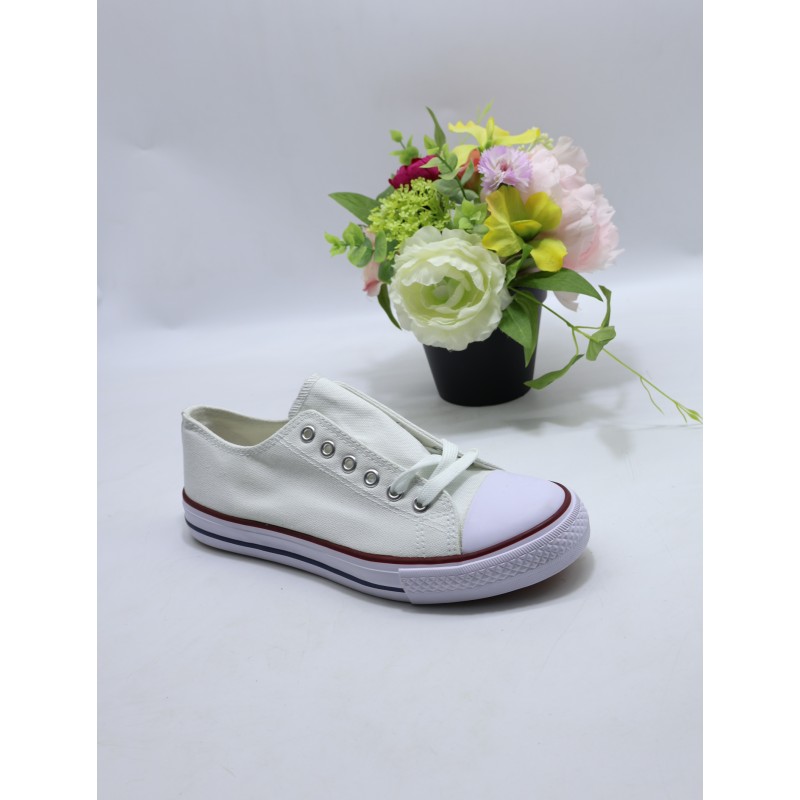 BUTY DAMSKIE . SIZE: 36/41 (12 PAR/PACZKA) KOLOR JAK NA ZDZIĘCIU