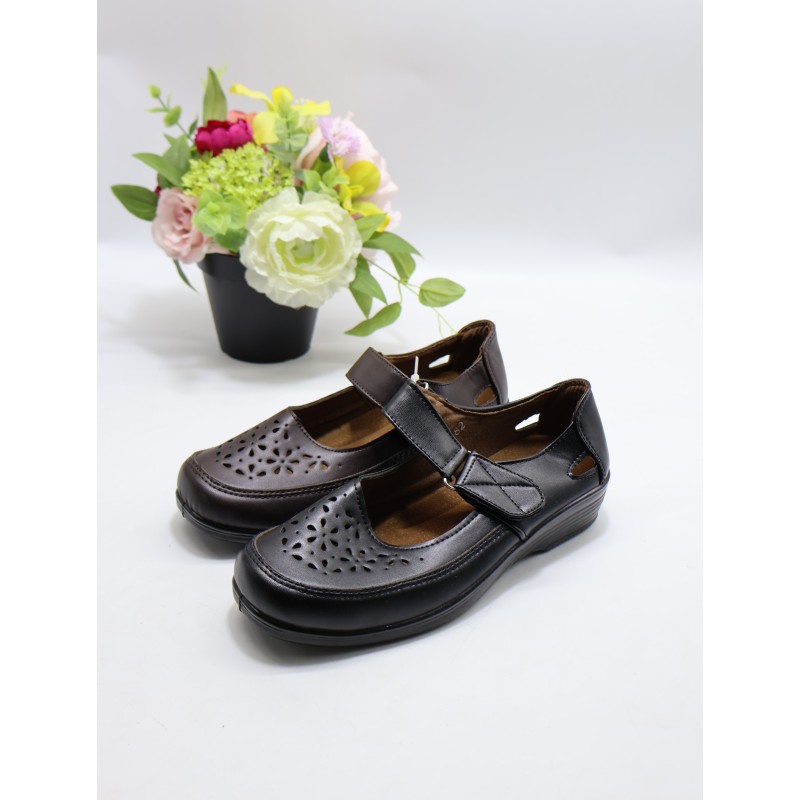 BUTY DAMSKIE . SIZE: 36/42 (18 PAR/PACZKA) KOLOR JAK NA ZDZIĘCIU