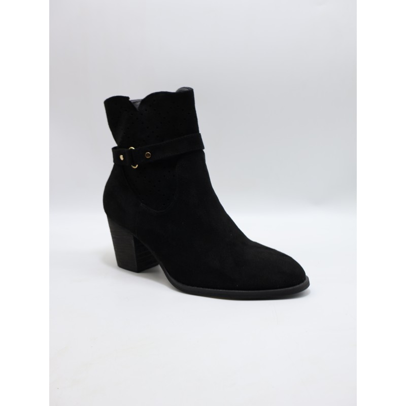 BUTY DAMSKIE . SIZE: 36/41 (12 PAR/PACZKA) KOLOR JAK NA ZDZIĘCIU
