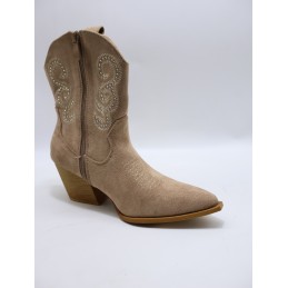 BUTY DAMSKIE . SIZE: 36/41 (12 PAR/PACZKA) KOLOR JAK NA ZDZIĘCIU