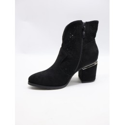 BUTY DAMSKIE . SIZE: 36/41 (12 PAR/PACZKA) KOLOR JAK NA ZDZIĘCIU