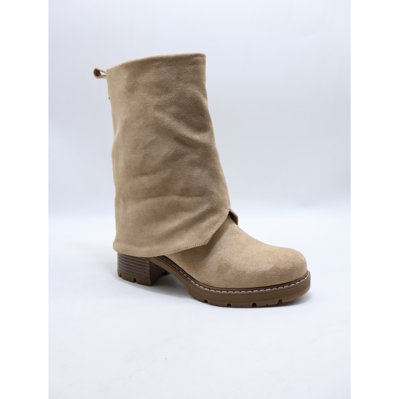 BUTY DAMSKIE . SIZE: 36/41 (12 PAR/PACZKA) KOLOR JAK NA ZDZIĘCIU