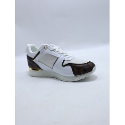 BUTY DAMSKIE . SIZE: 36/41 (12 PAR/PACZKA) KOLOR JAK NA ZDZIĘCIU