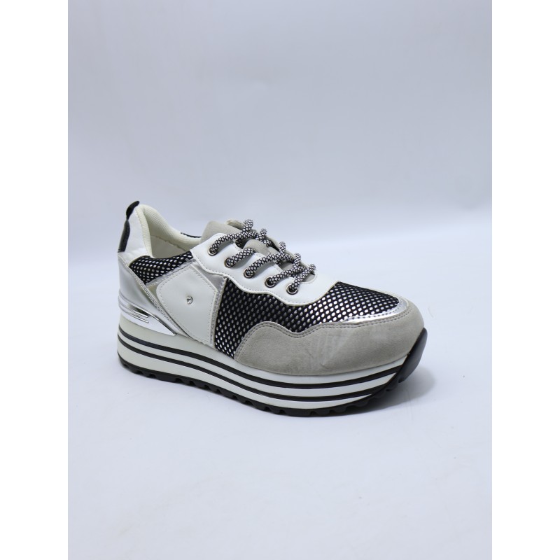 BUTY DAMSKIE . SIZE: 36/41 (12 PAR/PACZKA) KOLOR JAK NA ZDZIĘCIU