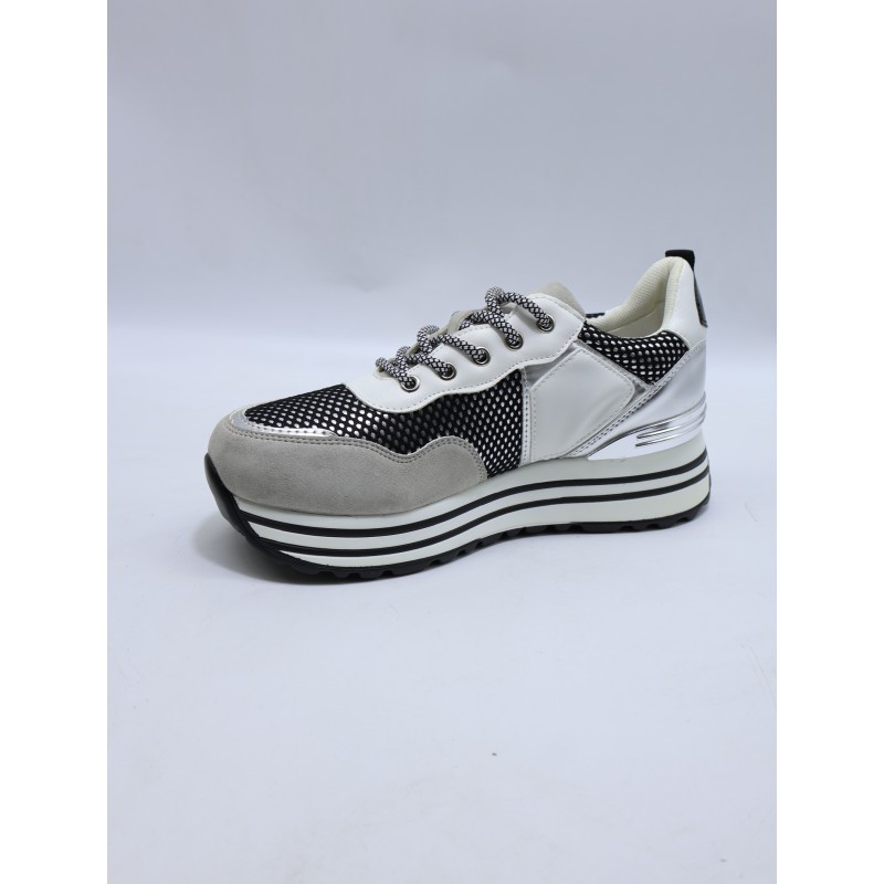 BUTY DAMSKIE . SIZE: 36/41 (12 PAR/PACZKA) KOLOR JAK NA ZDZIĘCIU