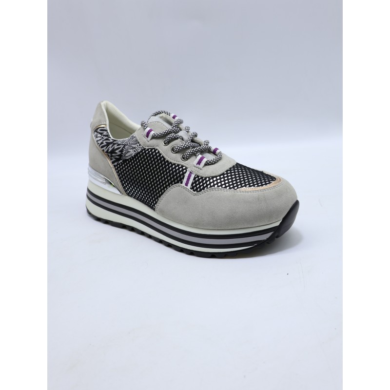 BUTY DAMSKIE . SIZE: 36/41 (12 PAR/PACZKA) KOLOR JAK NA ZDZIĘCIU