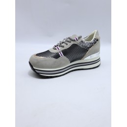 BUTY DAMSKIE . SIZE: 36/41 (12 PAR/PACZKA) KOLOR JAK NA ZDZIĘCIU