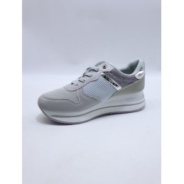 BUTY DAMSKIE . SIZE: 36/41 (12 PAR/PACZKA) KOLOR JAK NA ZDZIĘCIU