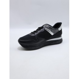 BUTY DAMSKIE . SIZE: 36/41 (12 PAR/PACZKA) KOLOR JAK NA ZDZIĘCIU
