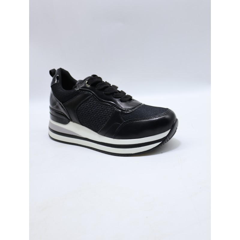 BUTY DAMSKIE . SIZE: 36/41 (12 PAR/PACZKA) KOLOR JAK NA ZDZIĘCIU