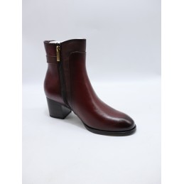 BUTY DAMSKIE . SIZE: 36/41 (12 PAR/PACZKA) KOLOR JAK NA ZDZIĘCIU
