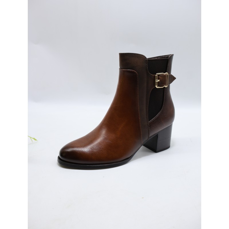 BUTY DAMSKIE . SIZE: 36/41 (12 PAR/PACZKA) KOLOR JAK NA ZDZIĘCIU