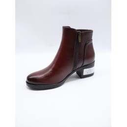 BUTY DAMSKIE . SIZE: 36/41 (12 PAR/PACZKA) KOLOR JAK NA ZDZIĘCIU
