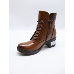 BUTY DAMSKIE . SIZE: 36/41 (12 PAR/PACZKA) KOLOR JAK NA ZDZIĘCIU
