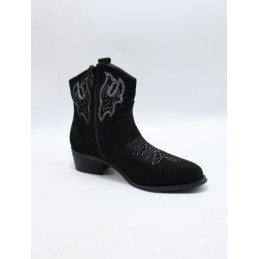 BUTY DAMSKIE . SIZE: 36/41 (12 PAR/PACZKA) KOLOR JAK NA ZDZIĘCIU