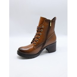 BUTY DAMSKIE . SIZE: 36/41 (12 PAR/PACZKA) KOLOR JAK NA ZDZIĘCIU