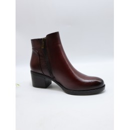 BUTY DAMSKIE . SIZE: 36/41 (12 PAR/PACZKA) KOLOR JAK NA ZDZIĘCIU