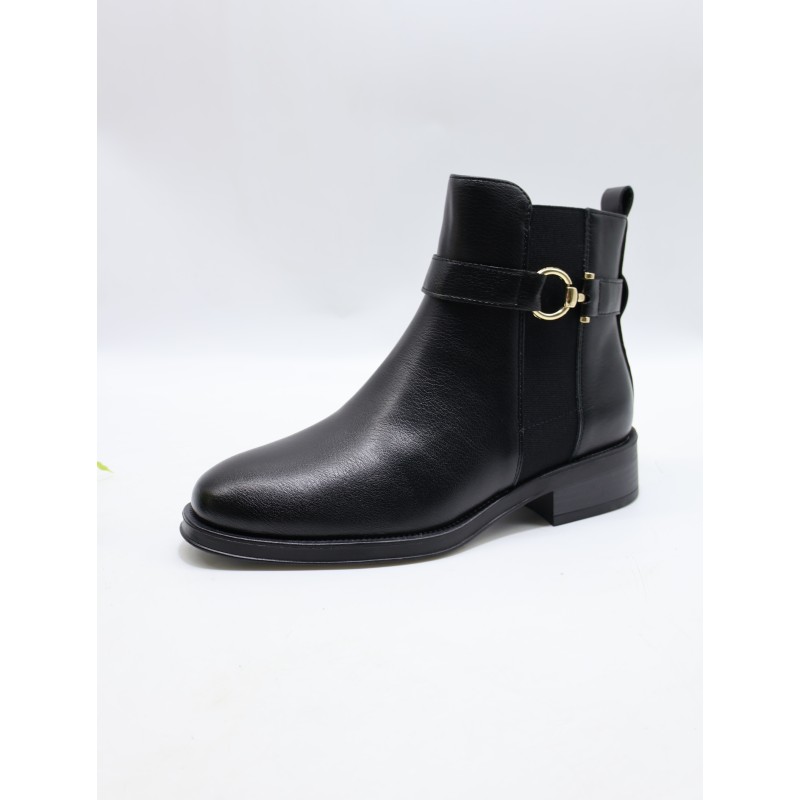 BUTY DAMSKIE . SIZE: 36/41 (12 PAR/PACZKA) KOLOR JAK NA ZDZIĘCIU