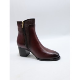 BUTY DAMSKIE . SIZE: 36/41 (12 PAR/PACZKA) KOLOR JAK NA ZDZIĘCIU
