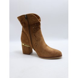 BUTY DAMSKIE . SIZE: 36/41 (12 PAR/PACZKA) KOLOR JAK NA ZDZIĘCIU