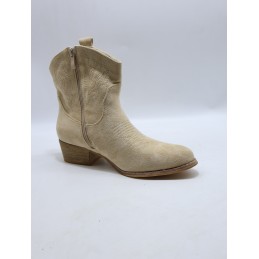 BUTY DAMSKIE . SIZE: 36/41 (12 PAR/PACZKA) KOLOR JAK NA ZDZIĘCIU