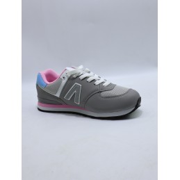BUTY DAMSKIE . SIZE: 36/41 (12 PAR/PACZKA) KOLOR JAK NA ZDZIĘCIU