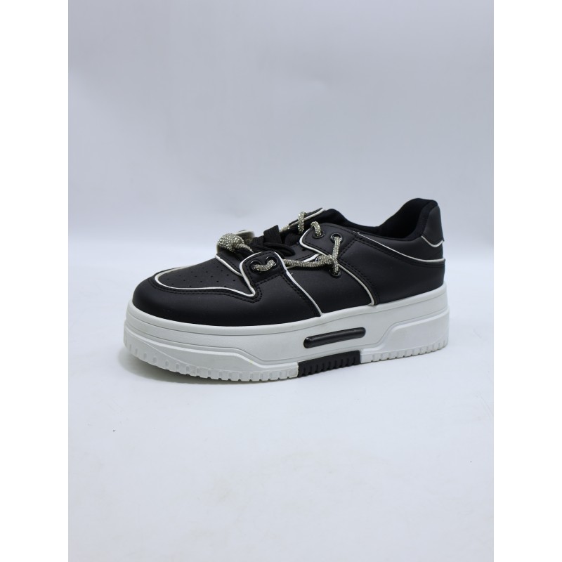 BUTY DAMSKIE . SIZE: 36/41 (12 PAR/PACZKA) KOLOR JAK NA ZDZIĘCIU