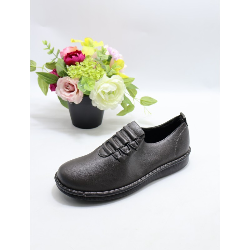 BUTY DAMSKIE . SIZE: 36/42 (12 PAR/PACZKA) KOLOR JAK NA ZDZIĘCIU