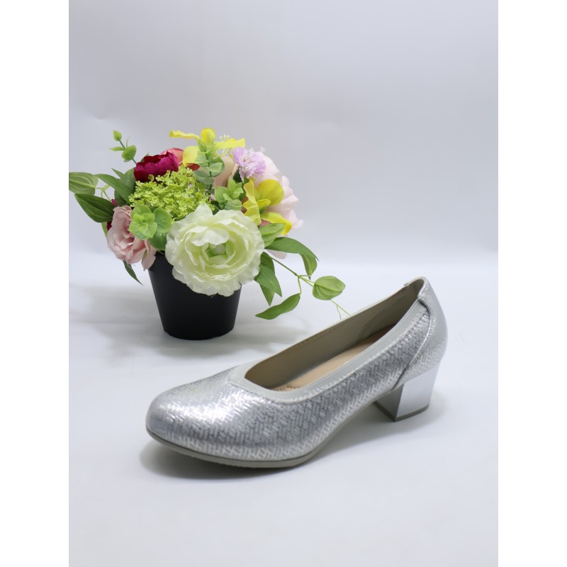 BUTY DAMSKIE . SIZE: 36/41 (12 PAR/PACZKA) KOLOR JAK NA ZDZIĘCIU