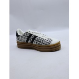 BUTY DAMSKIE . SIZE: 36/41 (12 PAR/PACZKA) KOLOR JAK NA ZDZIĘCIU