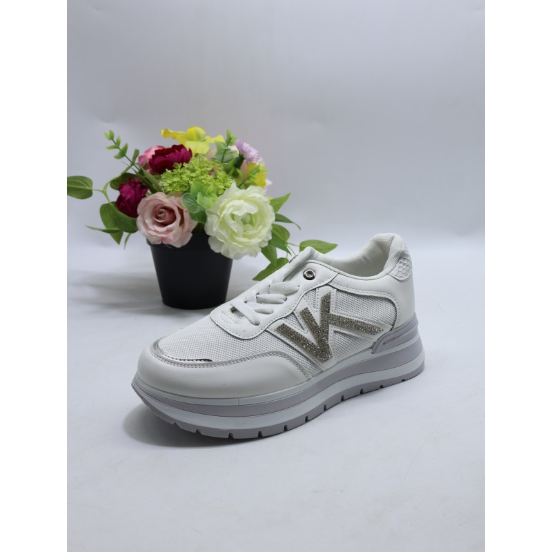 BUTY DAMSKIE . SIZE: 36/41 (12 PAR/PACZKA) KOLOR JAK NA ZDZIĘCIU