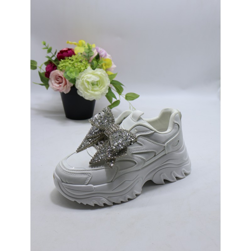 BUTY DAMSKIE . SIZE: 36/41 (12 PAR/PACZKA) KOLOR JAK NA ZDZIĘCIU